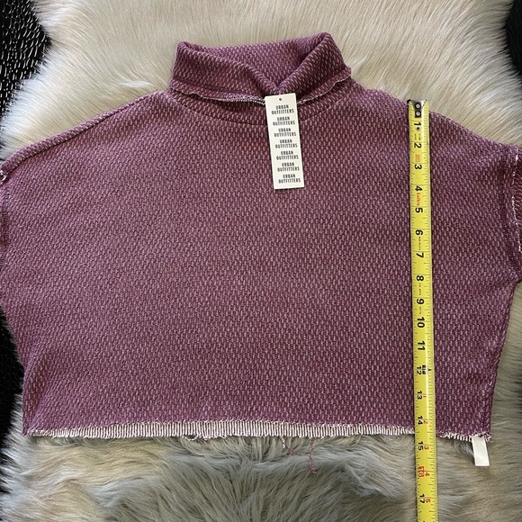 NWT Out From Under Raw Cut Off Hem Crop Long Sleeve Thermal Turtleneck Top Small - Picture 11 of 12